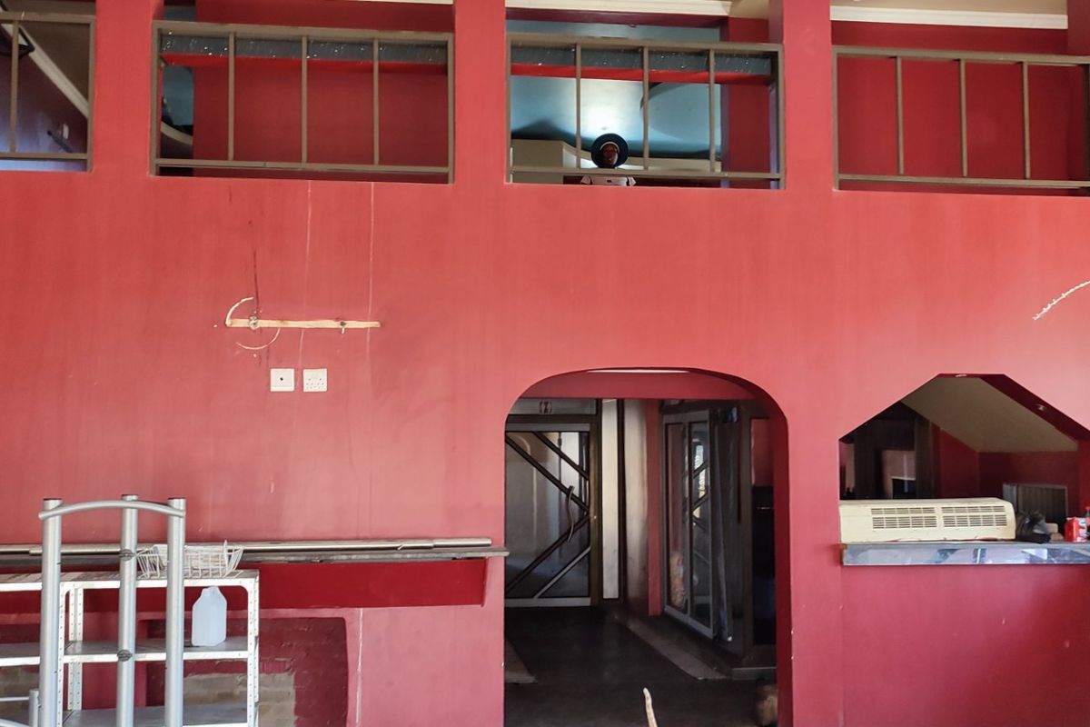 Calling all business owners and investors for this ideally situated property. - Photo 2