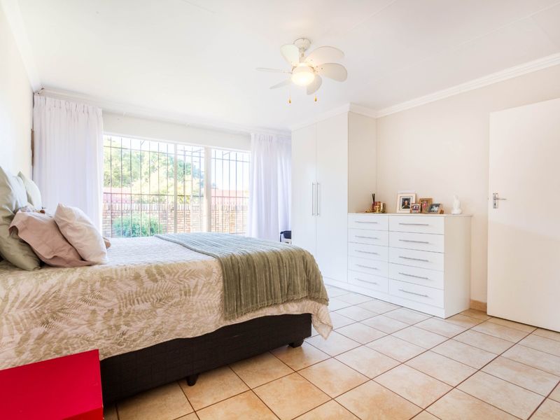 LOCATION...LOCATION... - Photo 5