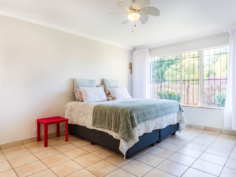 LOCATION...LOCATION... - Photo 3