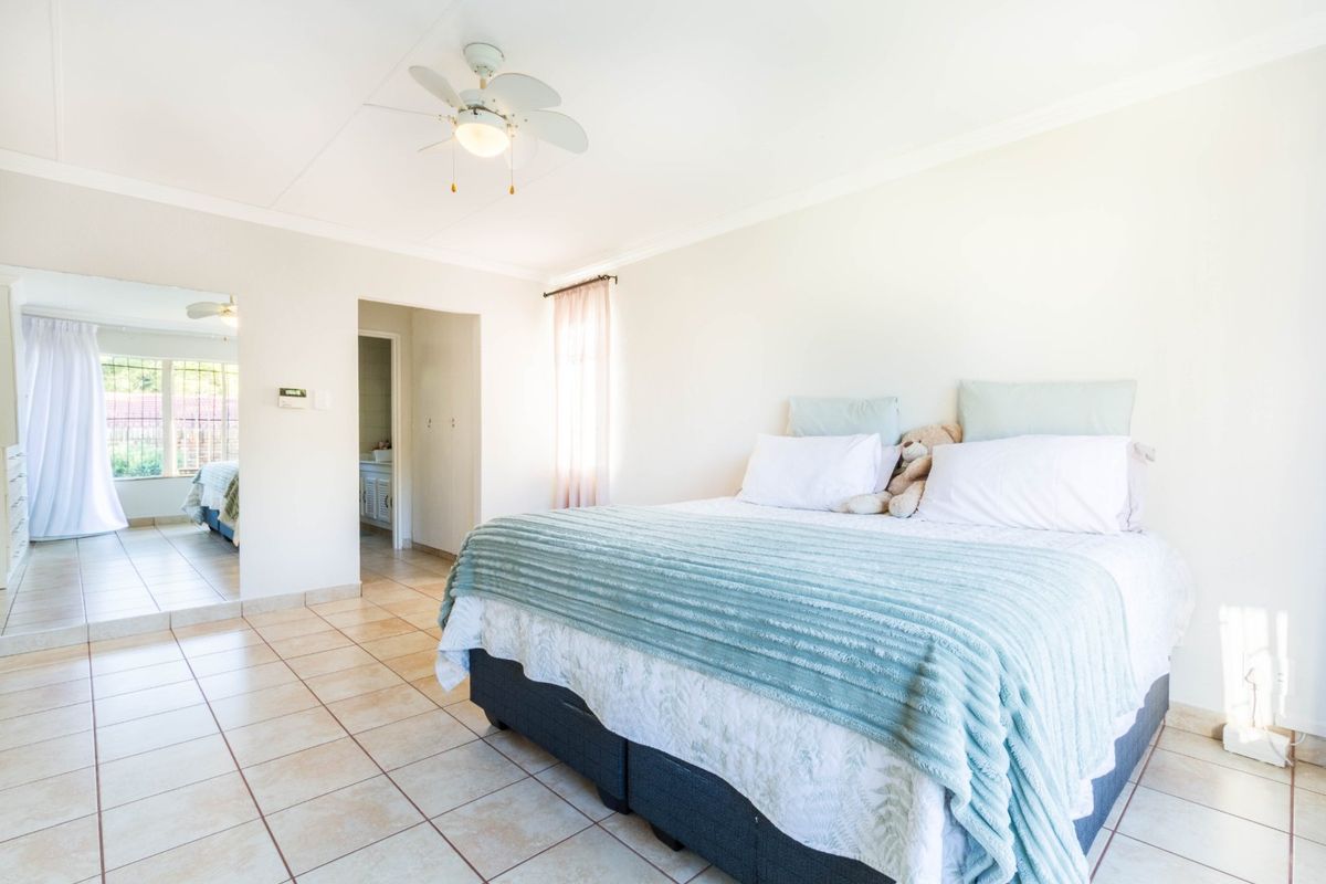 LOCATION...LOCATION... - Photo 4