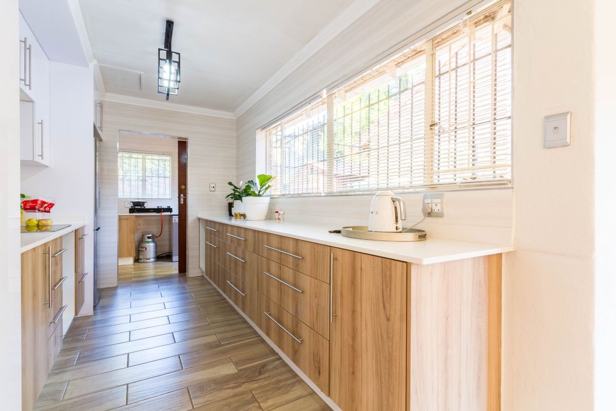 LOCATION...LOCATION... - Photo 2