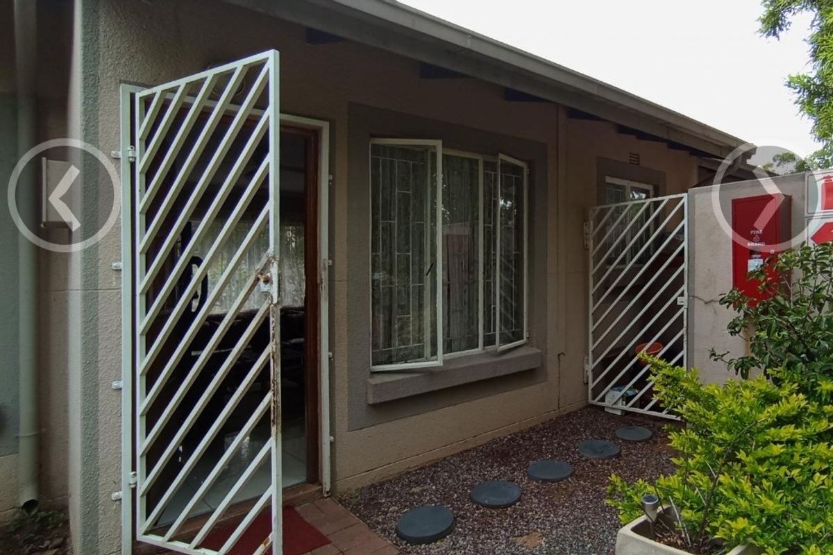 3-Bedroom Home for Sale – Country View R720 000 - Photo 3