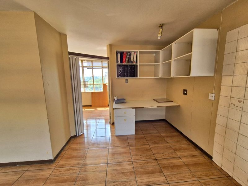 Modern Student Apartment For Sale in Hatfield - Photo 3