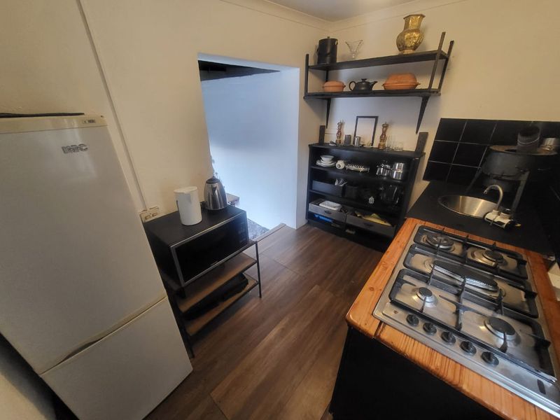 FURNISHED GROUND FLOOR COTTAGE - Photo 3