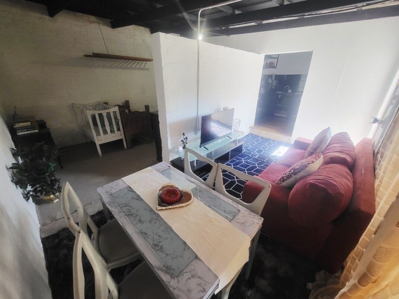 FURNISHED GROUND FLOOR COTTAGE - Photo 7