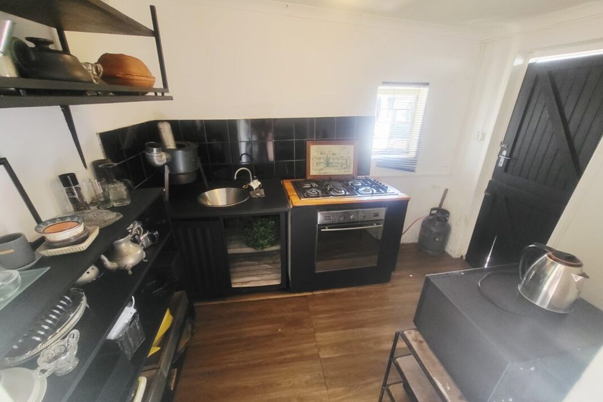 FURNISHED GROUND FLOOR COTTAGE - Photo 5