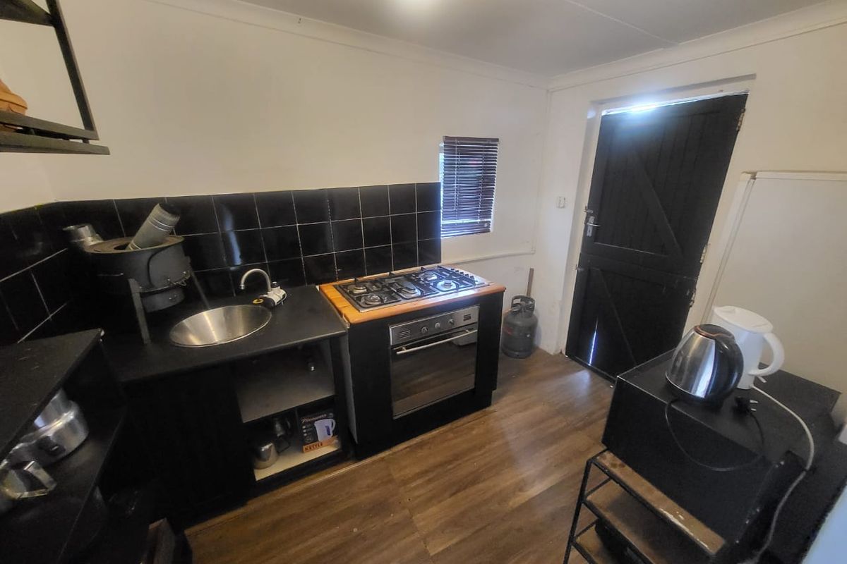 FURNISHED GROUND FLOOR COTTAGE - Photo 4