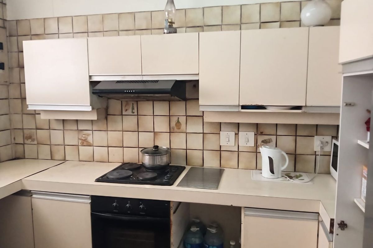 2 bed 1 bath apartment property for sale in Berea - Photo 2