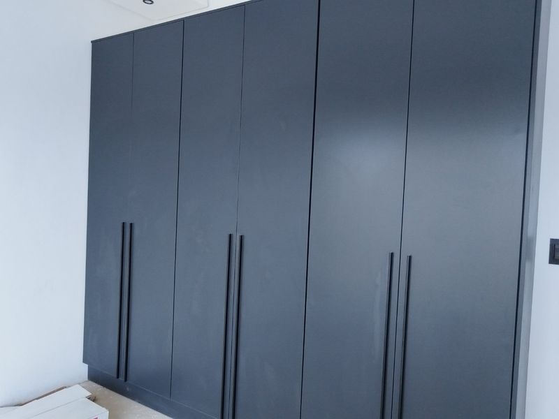 Ultra-Luxury 5-Bedroom Residence To Let - Photo 10