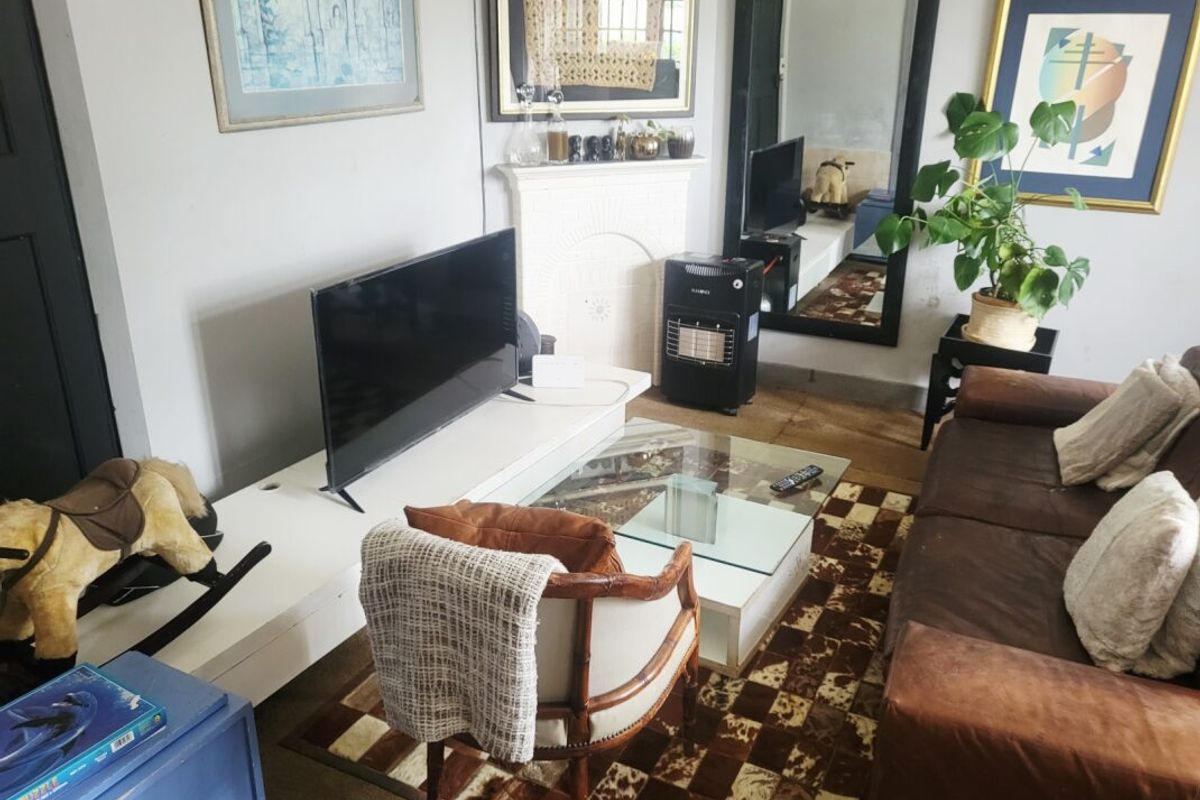 3 BED FAMILY HOME WITH 2 OUTBUILDINGS WITH OWN KITCHENETTES - Photo 5