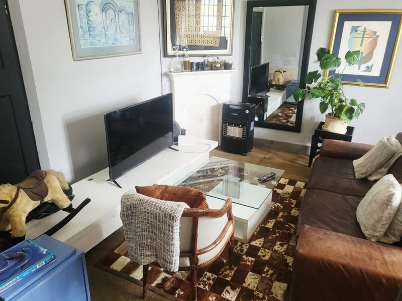 3 BED FAMILY HOME WITH 2 OUTBUILDINGS WITH OWN KITCHENETTES - Photo 5