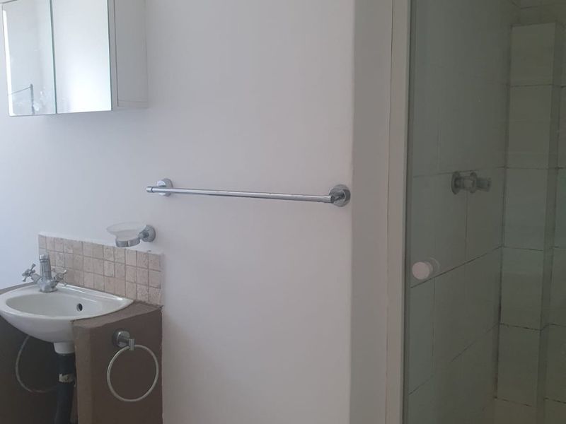 Secure 1 bedroom cottage in Edenvale.  - Photo 8