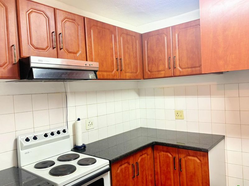 Reduced: Secure and Cozy 3-Bedroom Apartment in Overport - Photo 2