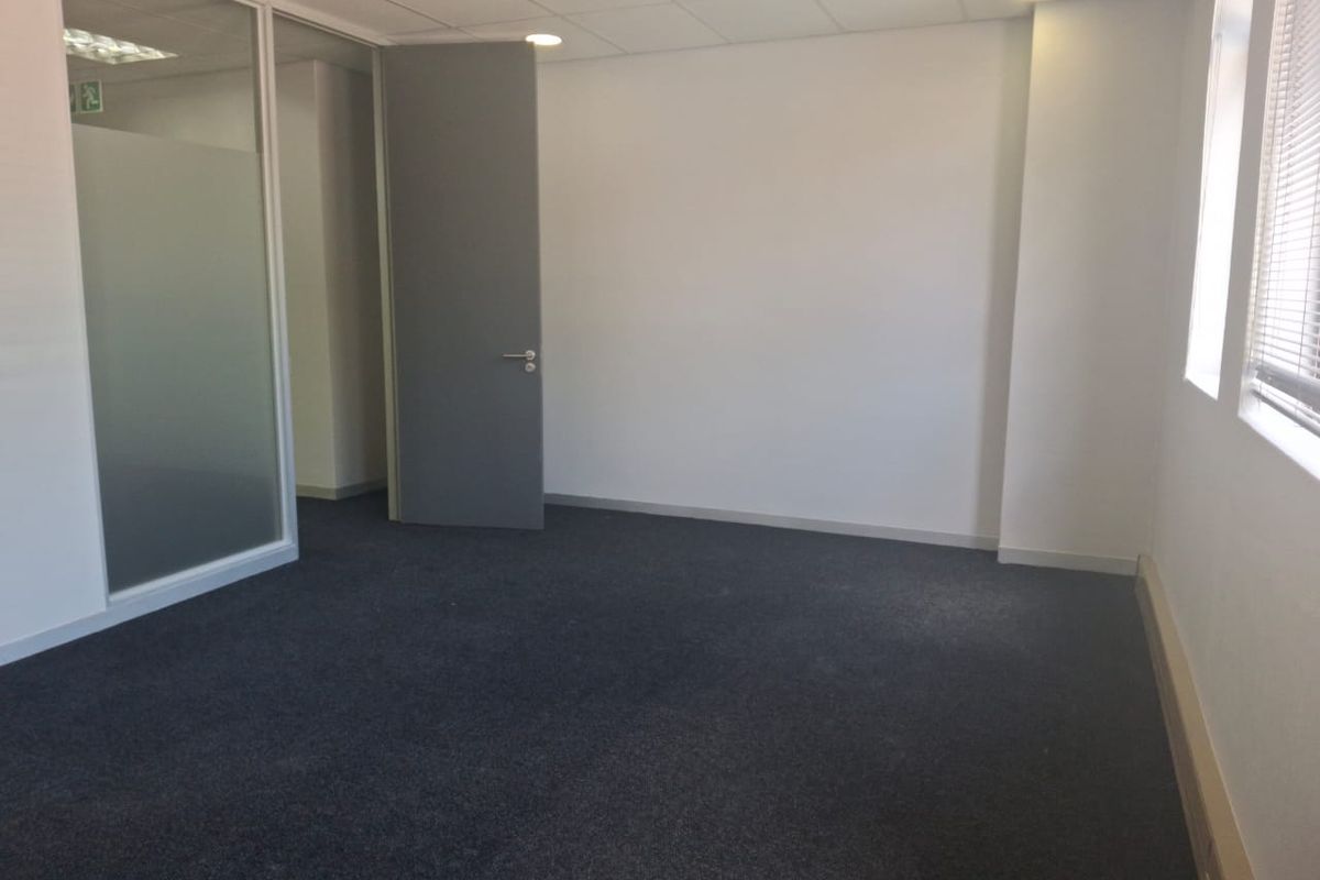 Speak to the on-site agent for all your leasing needs at Boardwalk Office Park - Photo 4