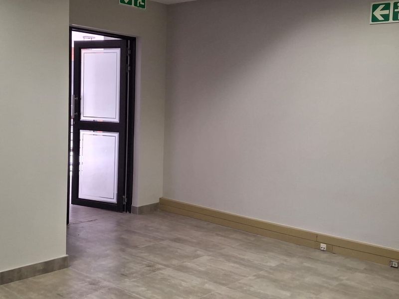 Speak to the on-site agent for all your leasing needs at Boardwalk Office Park! - Photo 2