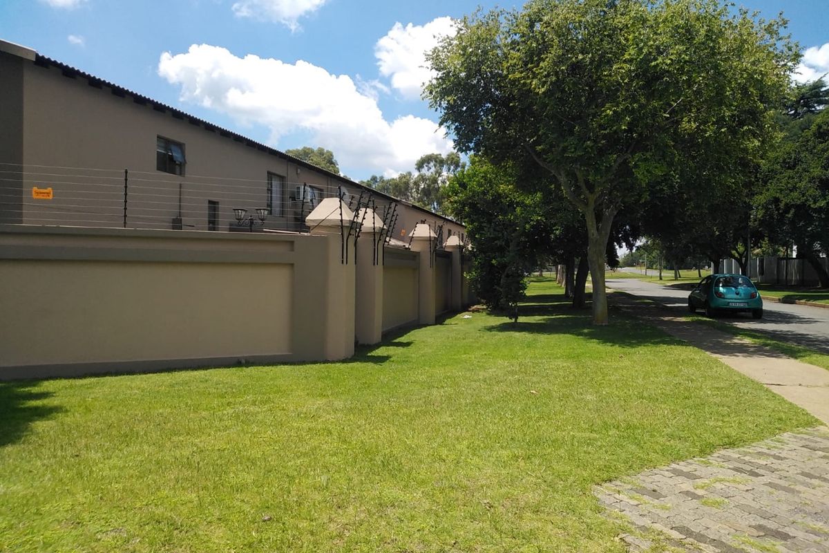 3 Bedroom House in Monument - Photo 2