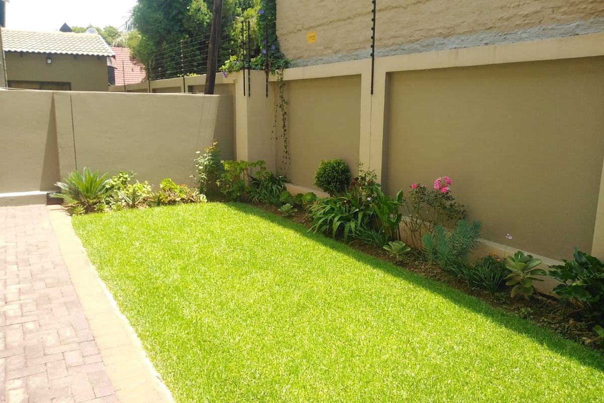 3 Bedroom House in Monument - Photo 4