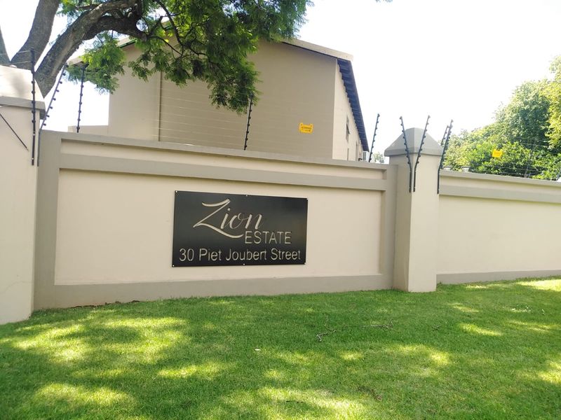 3 Bedroom House in Monument - Photo 1