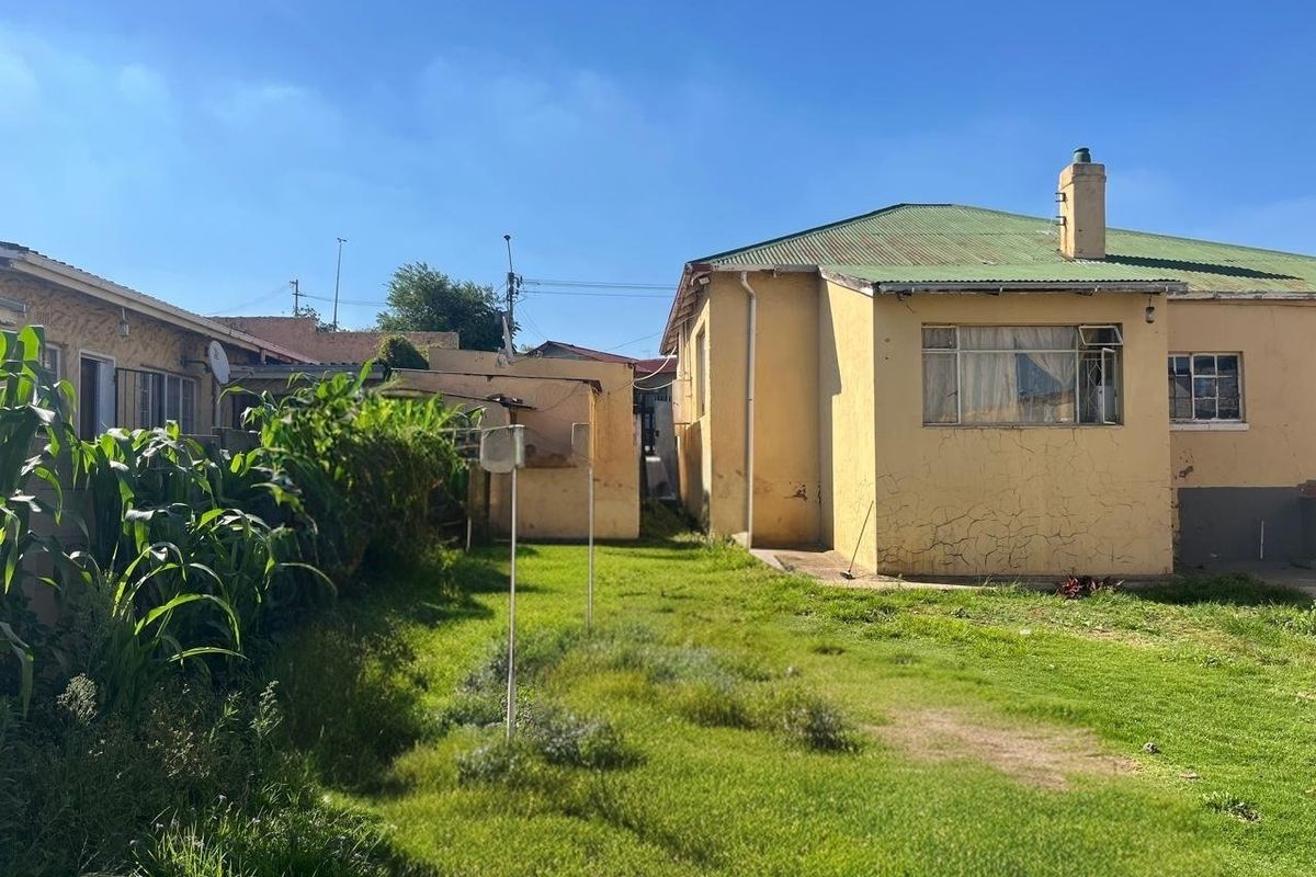 Commune property with 7 Rooms available for sale in Germiston - Photo 2