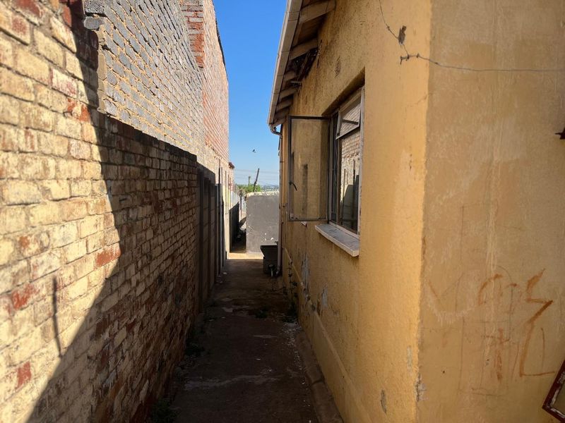 Commune property with 7 Rooms available for sale in Germiston - Photo 7