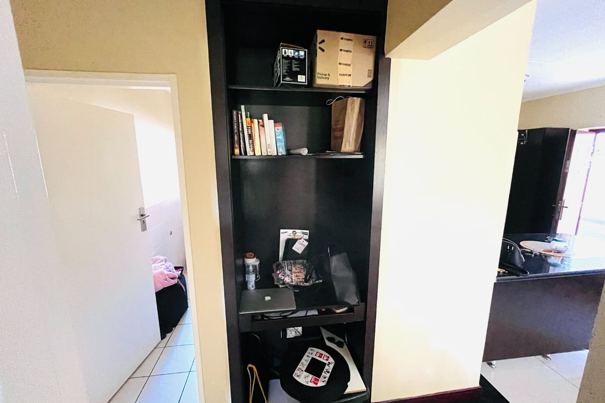 Two bed & 2 bath luxaryn Ground-floor apartment in Noordwyk, Midrand, get in touch! - Photo 5