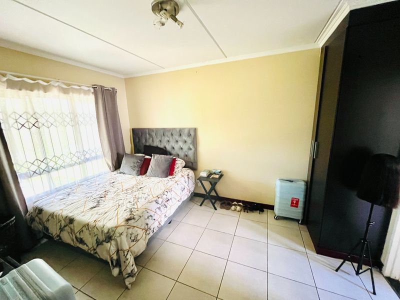 Two bed & 2 bath luxaryn Ground-floor apartment in Noordwyk, Midrand, get in touch! - Photo 10
