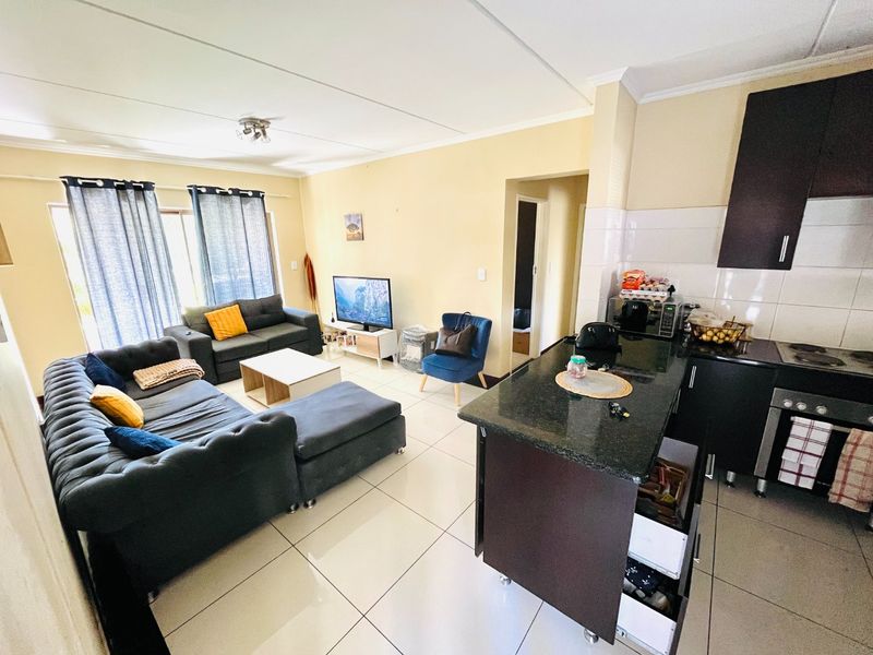 Two bed & 2 bath luxaryn Ground-floor apartment in Noordwyk, Midrand, get in touch! - Photo 7