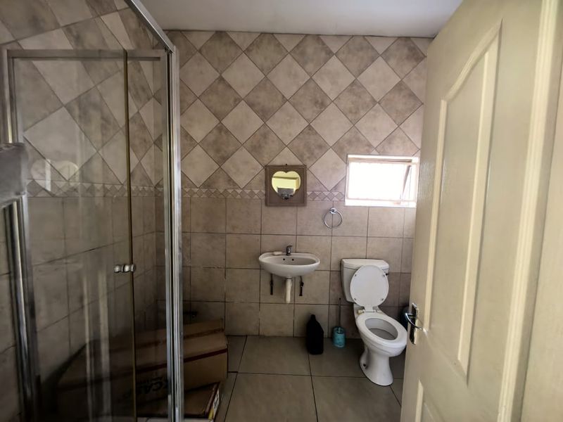 Commercial Property To Let In Morningside, Durban - Photo 10