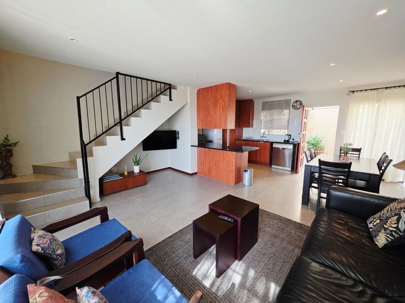 Modern Renovated 2 Bedroom Duplex For Sale in La Montagne - Photo 5