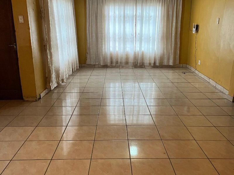 Low-Maintenance Family Gem for Sale – Bloemside 5 - Photo 6