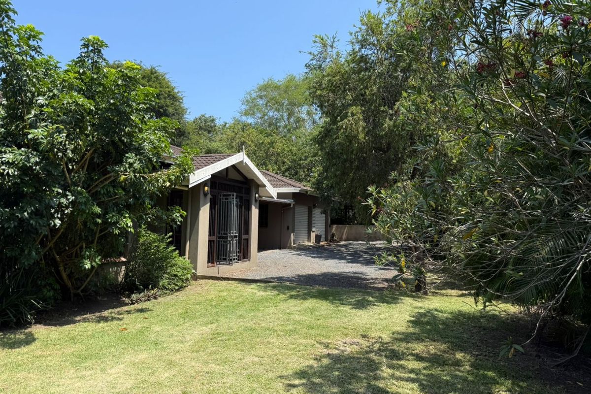 To let in Mount Moreland, stunning 3 bedroom home with pool. - Photo 2