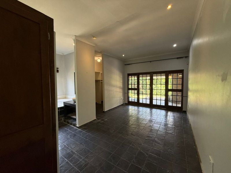 To let in Mount Moreland, stunning 3 bedroom home with pool. - Photo 7