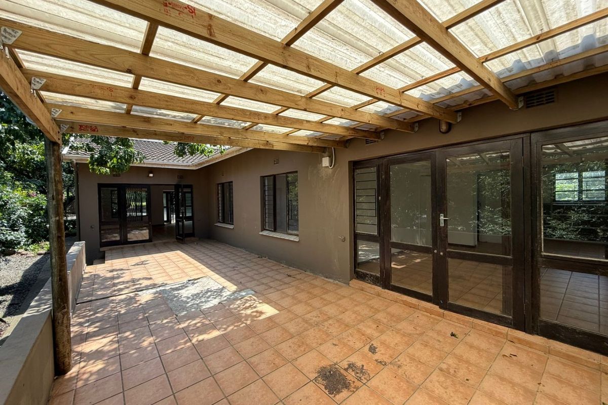 To let in Mount Moreland - 3 Bedroom, 2 bathroom house - Photo 3