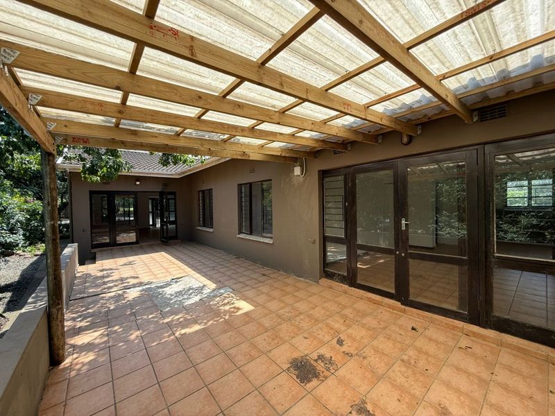 To let in Mount Moreland - 3 Bedroom, 2 bathroom house - Photo 3