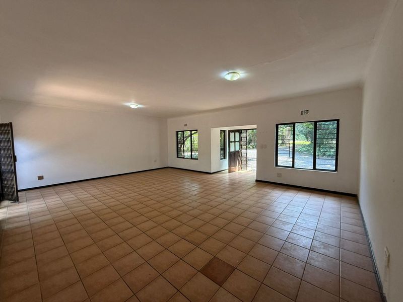 To let in Mount Moreland - 3 Bedroom, 2 bathroom house - Photo 4