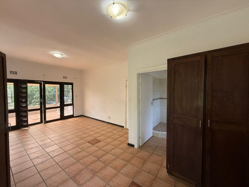 To let in Mount Moreland - 3 Bedroom, 2 bathroom house - Photo 8