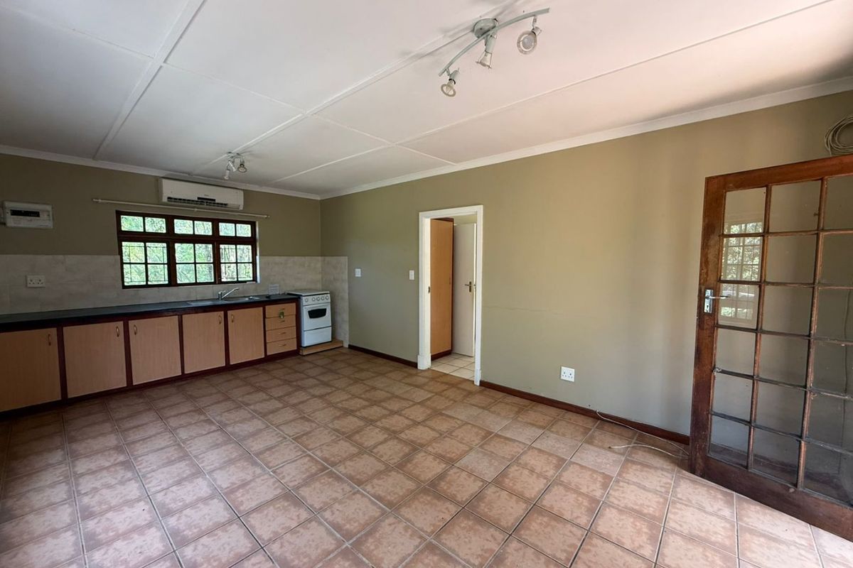 To let in Mount Moreland - 1 Bedroom townhouse with private  garden. - Photo 5