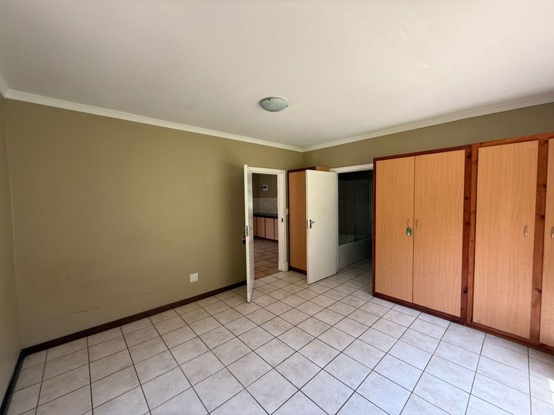 To let in Mount Moreland - 1 Bedroom townhouse with private  garden. - Photo 7