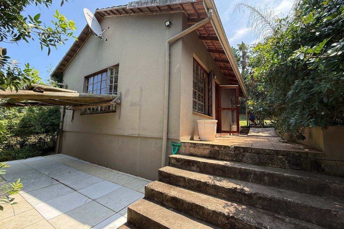 To let in Mount Moreland - 1 Bedroom townhouse with private  garden. - Photo 3