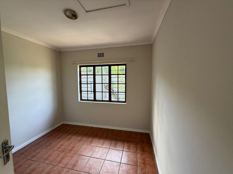 To let in Mount Moreland - 2 bedroom 2 bathroom home - Photo 10