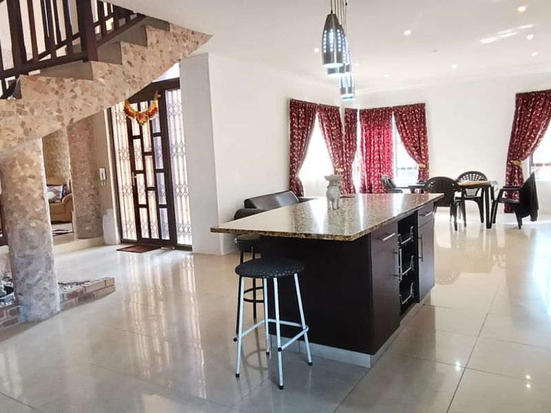 To let in Somerset Park, Double storey pet friendly home. - Photo 9