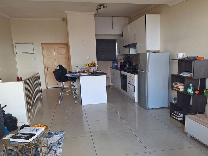 STUNNING VIEWS OF THE BAY FOR THE FIRST TIME HOMEOWNER - Photo 4