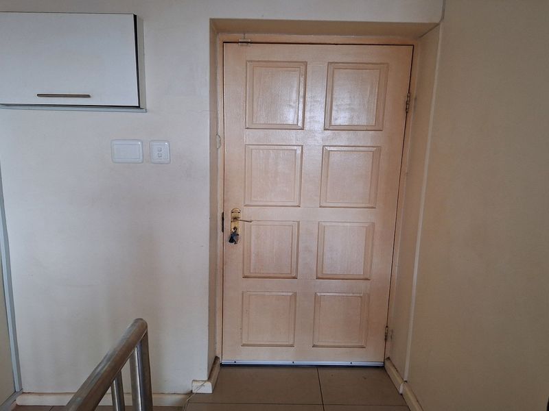 STUNNING VIEWS OF THE BAY FOR THE FIRST TIME HOMEOWNER - Photo 10