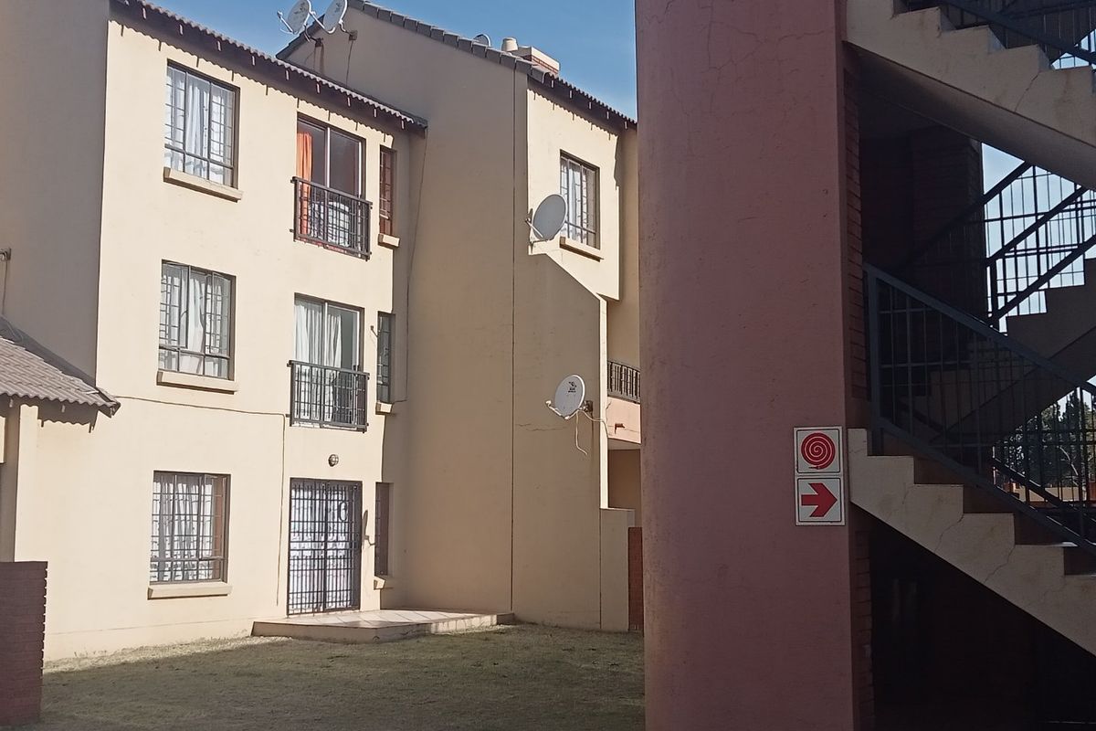 First Floor Bachelor Unit For Sale - Photo 3
