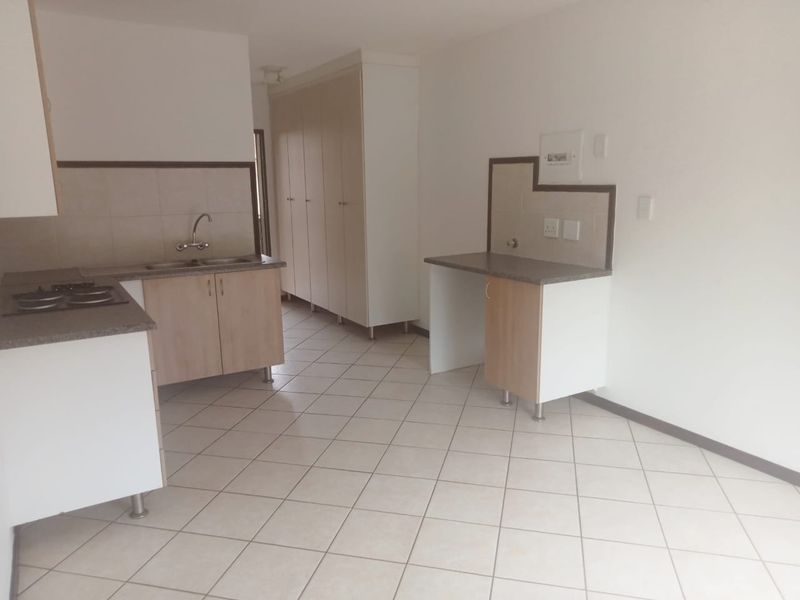 First Floor Bachelor Unit For Sale - Photo 6