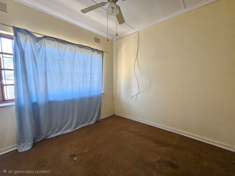 Unlock the Potential – Spacious 5-Bedroom Home on Prime Land! - Photo 10