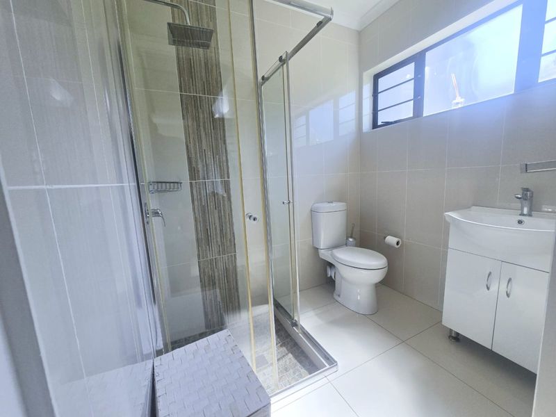 Fully Furnished Seaside Duplex In Ballito, KZN - Photo 5