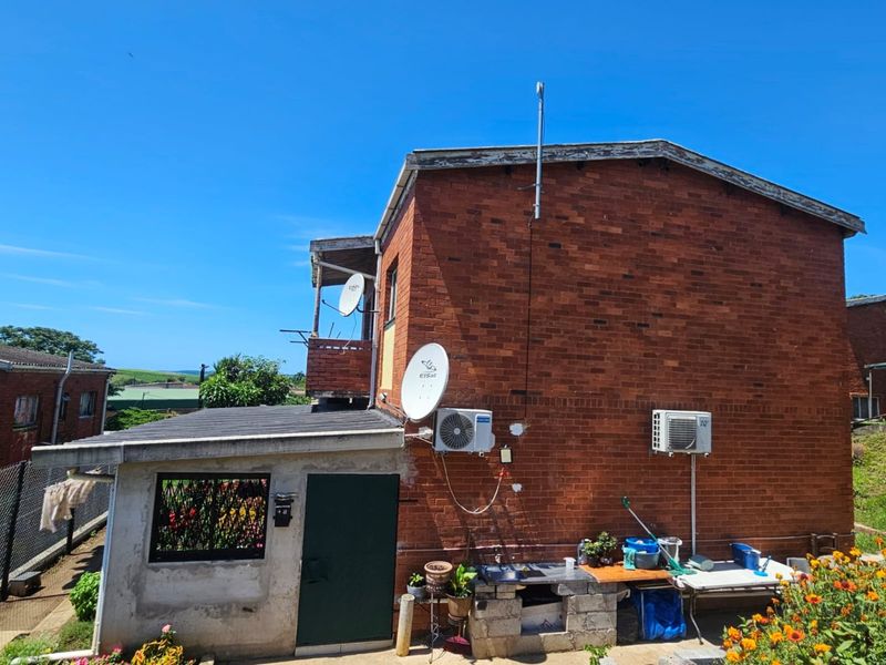 A Breeze of Opportunity – Starter Flat with Scenic Views - Photo 3