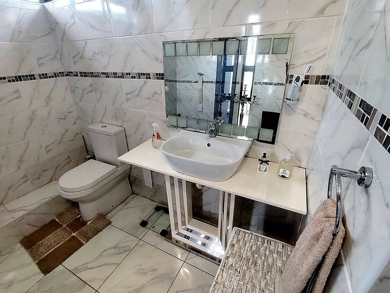 3 Bedroom House for Sale in Mdantsane - Photo 3