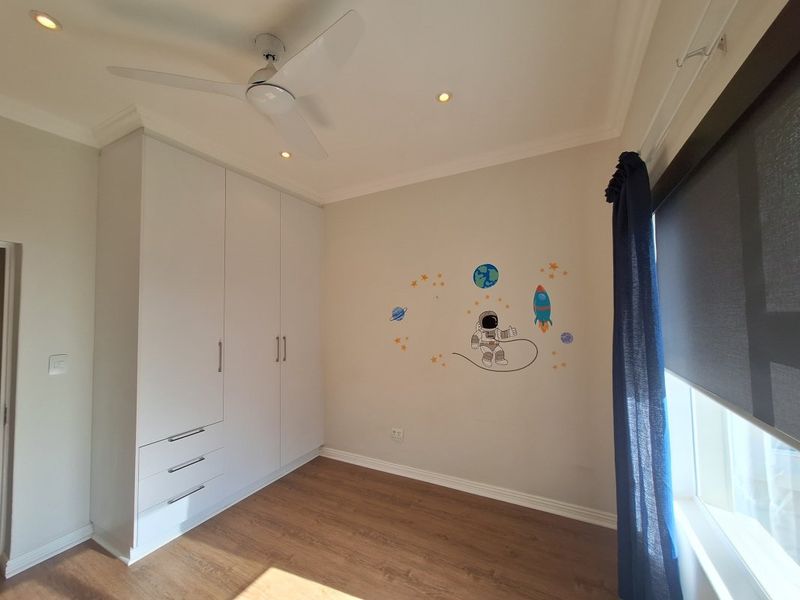 Immaculate Modern Apartment in Thorn Valley Estate, Greenstone Hill - Photo 10